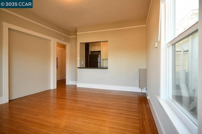 Building Photo - 3040 Telegraph Ave Unit 6 Rental