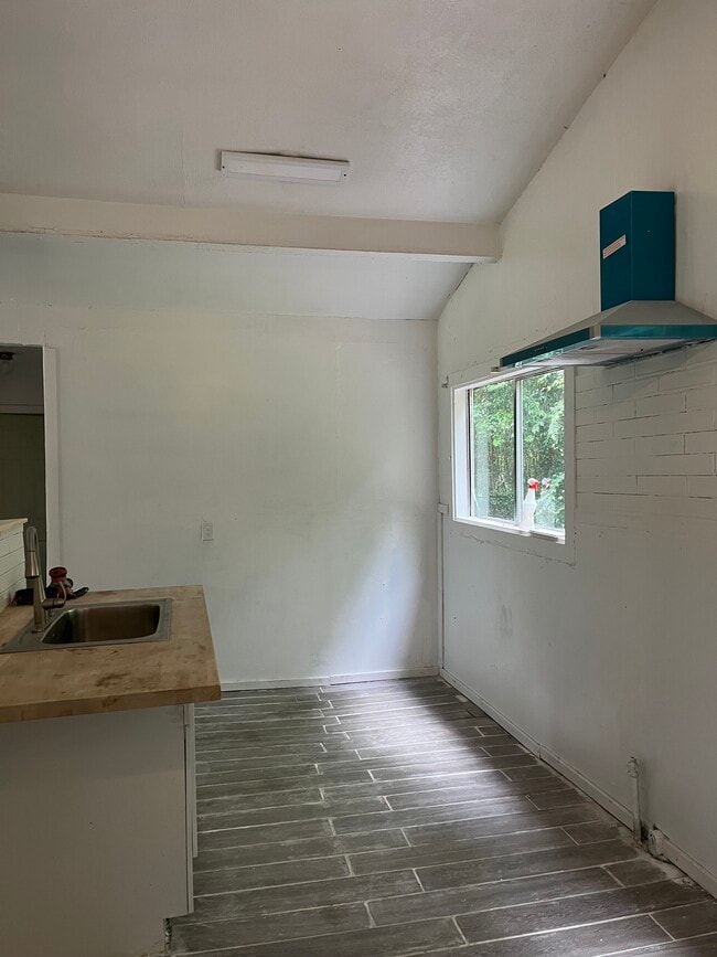 Photo - 4450 Tech Dr