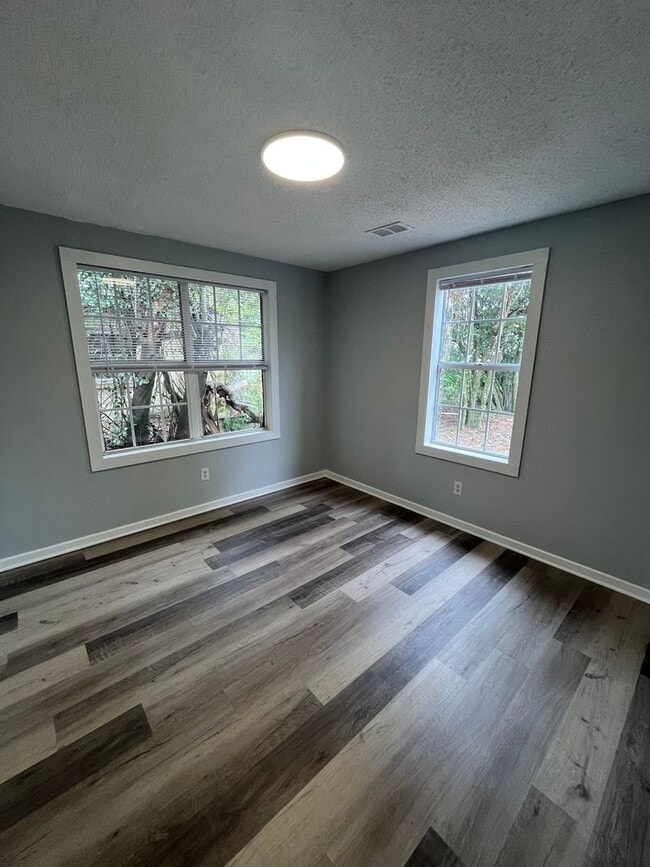 Photo - 1137 Edith Ave