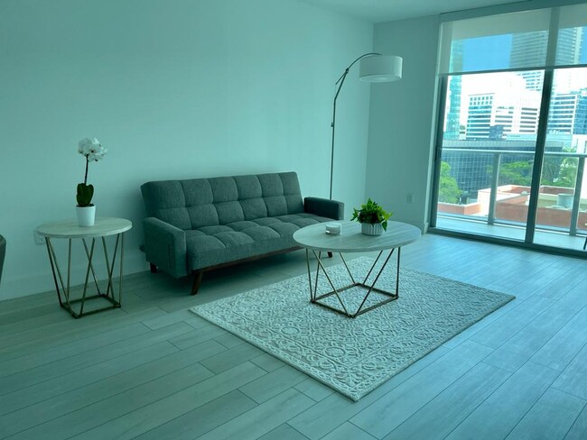 Living room - 1100 S Miami Ave Unit 502
