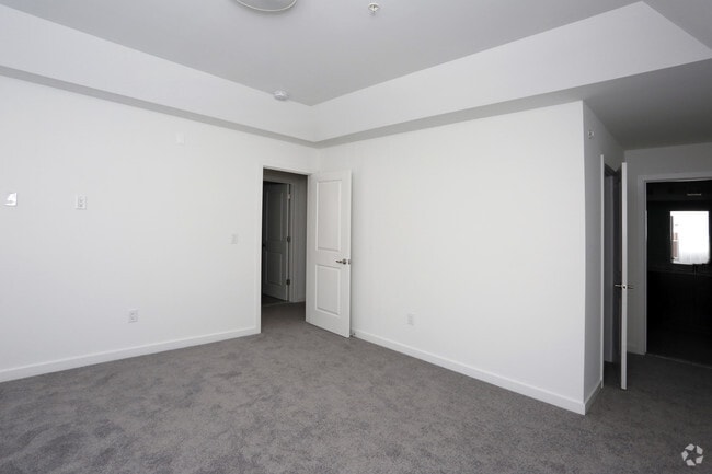 Master Bedroom - Bayonne Bay