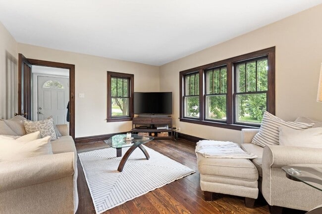 Photo - 2 bed 1.5 bath home Downtown Valparaiso