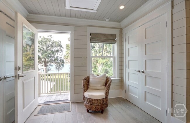 Building Photo - 1320 Wilmington Island Rd Rental