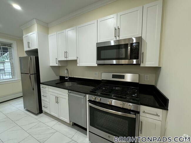 Building Photo - 100 Kilsyth Rd Unit 6 Rental