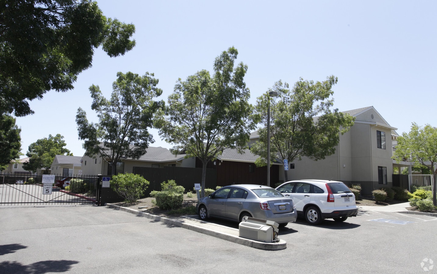 Photo - Golden Oak Manor