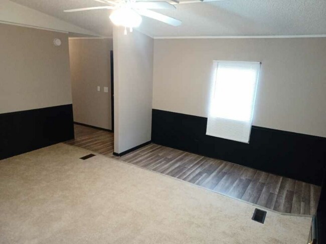 Photo - 34 Twilight Cir