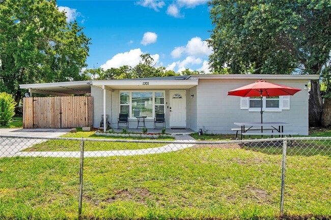 Building Photo - 1301 Lawne Blvd