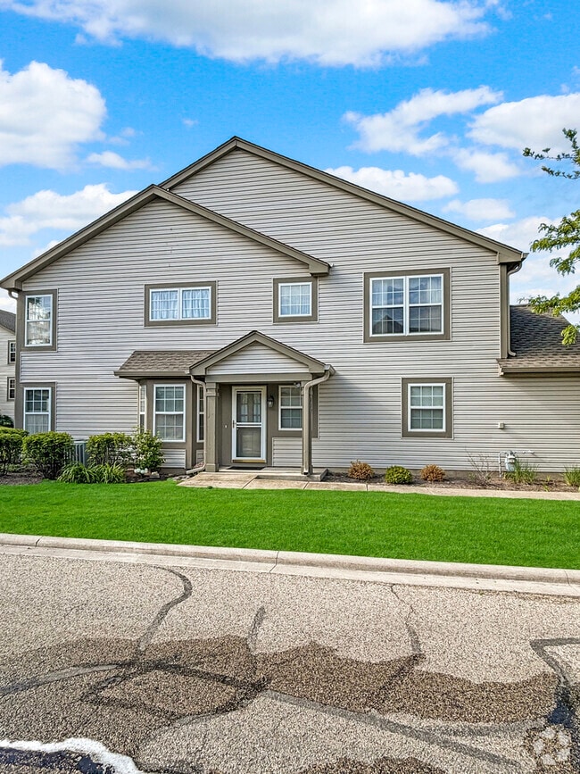 Building Photo - 817 Blue Spruce Ct Rental