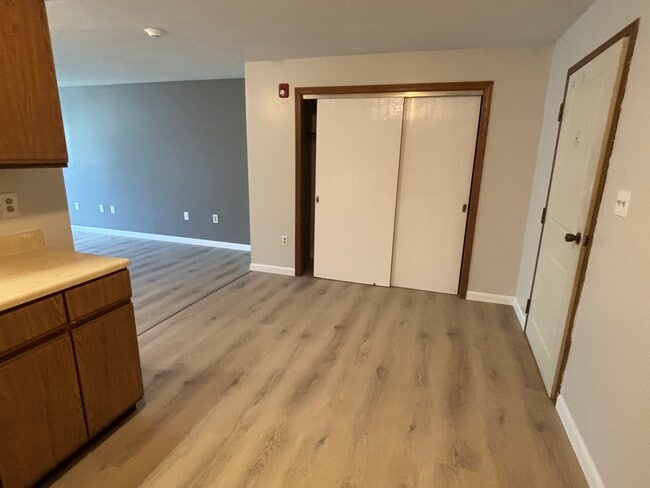 551 Maine Ave Unit 4