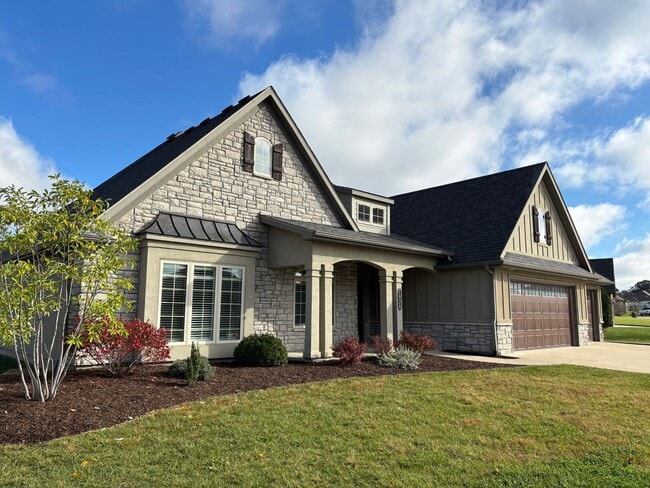 Photo - Single Family Home - Available For Rent in Old Hawthorne!