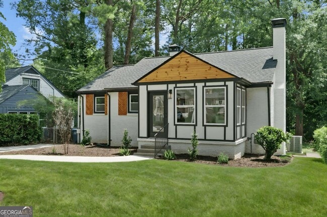 Photo - 1658 Altadena Pl SW