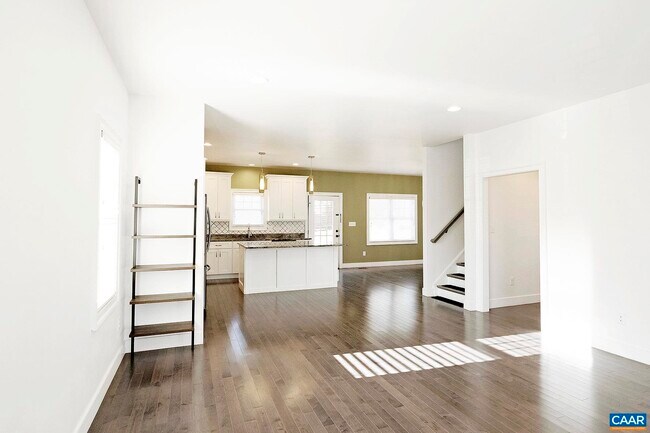 Photo - 903 Nassau St