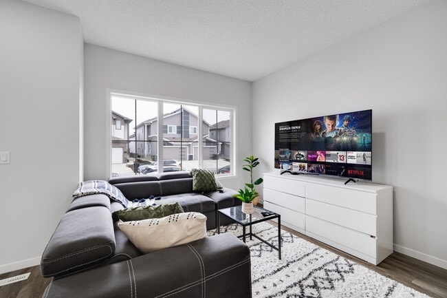 Photo - 1227-1216 16 Ave NW