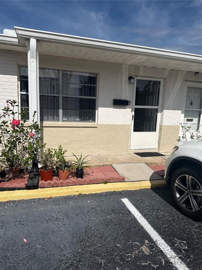 Building Photo - 4707 Britt Dr Unit 4707