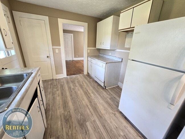 Photo - 310 Ridge St NW Unit Main House