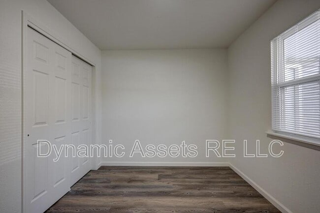 Photo - 1910 John F Kennedy St Unit A