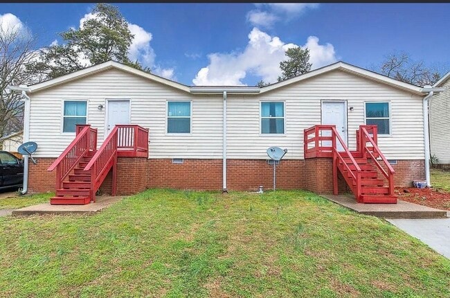 Building Photo - 3514 Magnum Dr