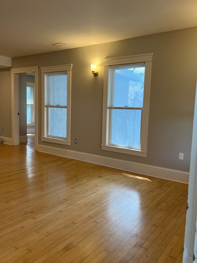 Photo - 1119 4th St NE Unit 1119 4th Street