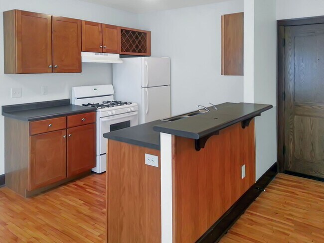 Photo - Stratford Flats