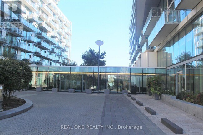 Photo - 39 Queens Quay E Unit 325