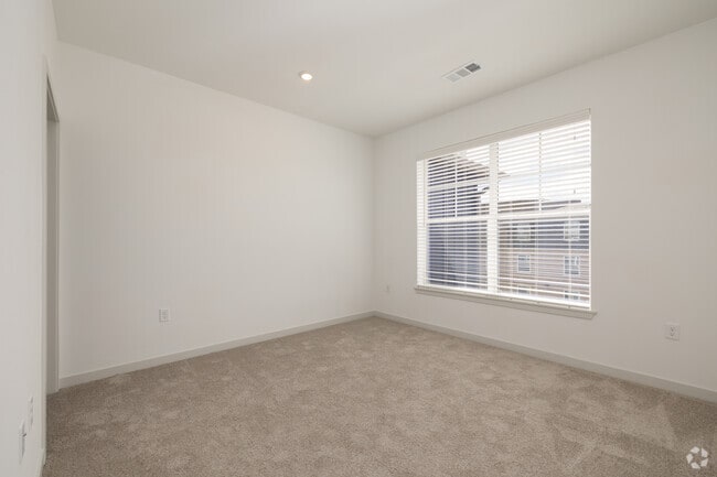 2BR, 2BA - 1,226SF - Secondary Bedroom