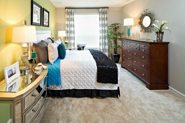 Photo - Rhode Island Row