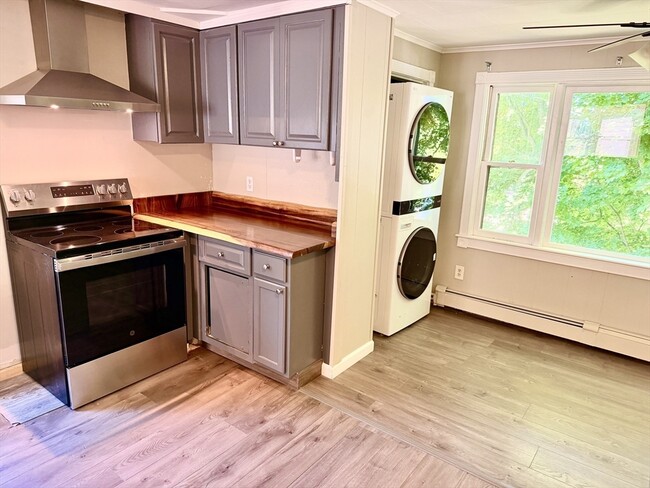 Photo - 32 Rockland St