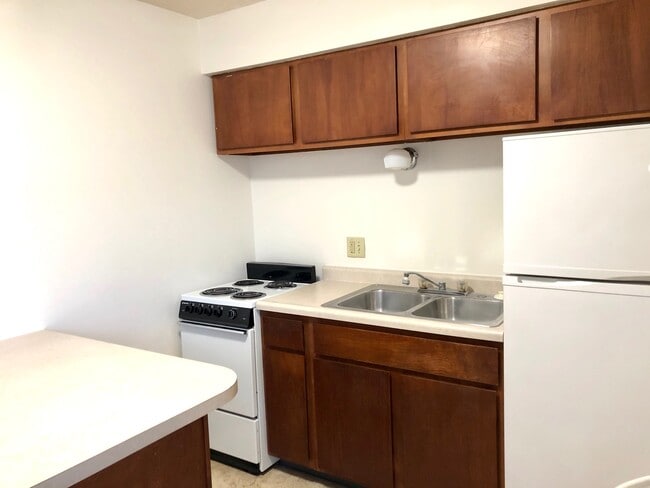 230 NW College Ave Unit 1