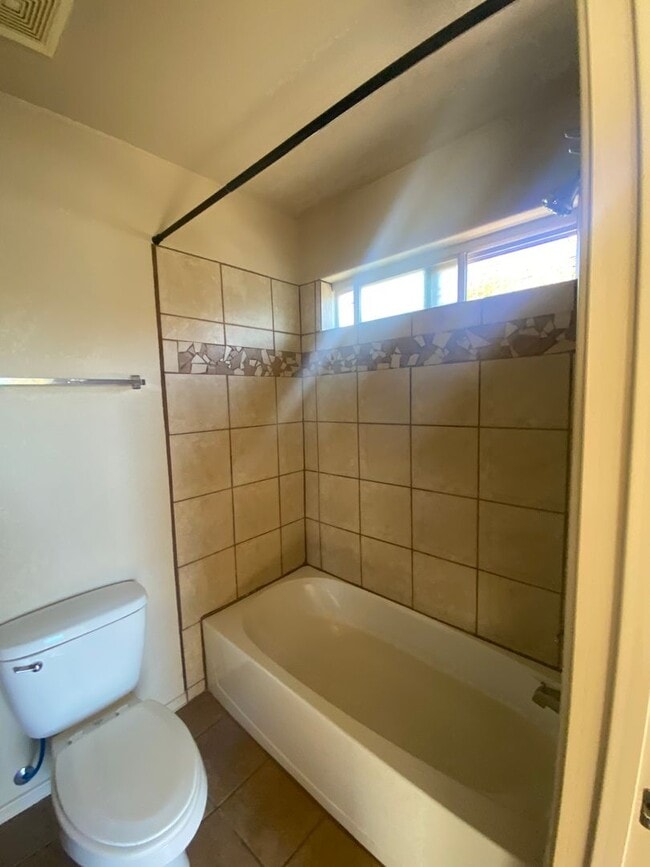 Photo - 4 Bedroom, 2 Bathroom House Available Now!