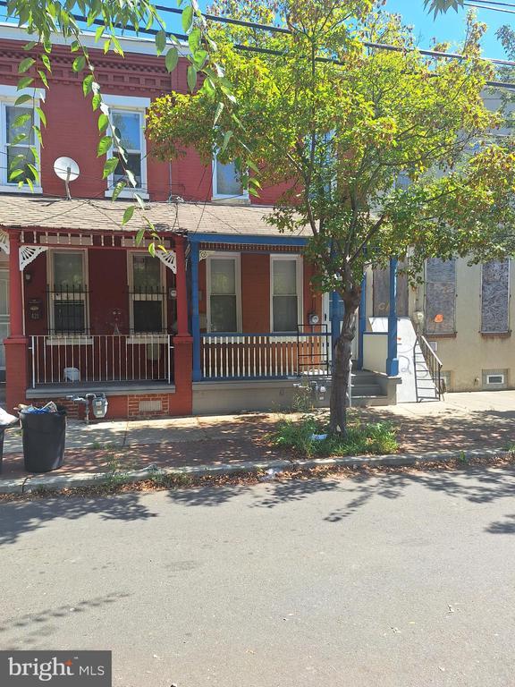 Building Photo - 423 Trenton Ave Rental