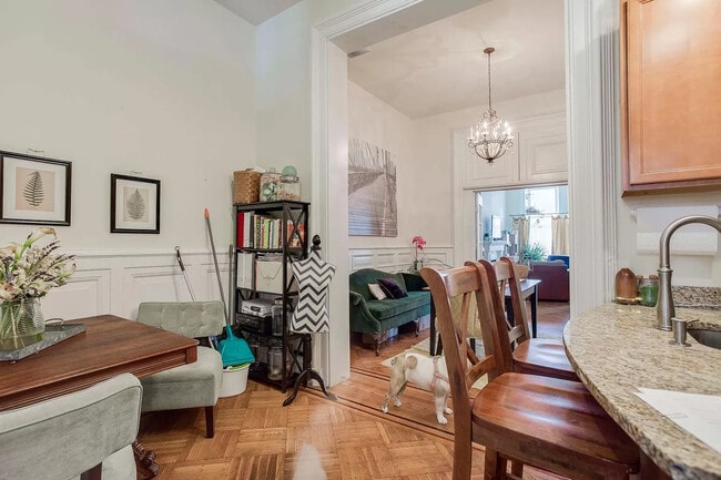 Building Photo - 1226 Saint Paul St Unit 1