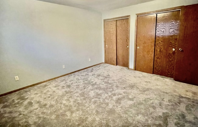 Photo - 5910 Thatcher Dr