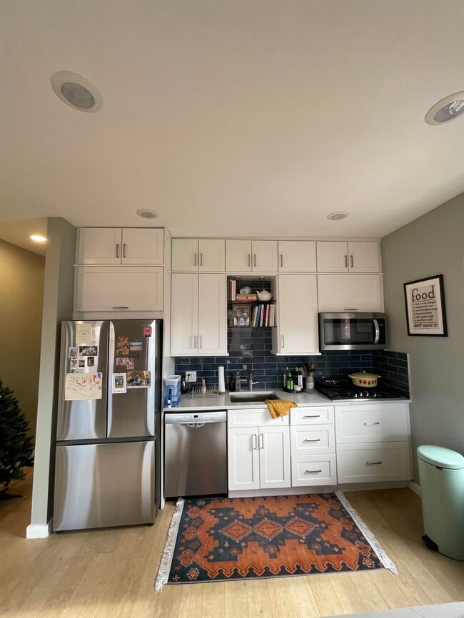 Photo - 354 Grove St Unit # 4A