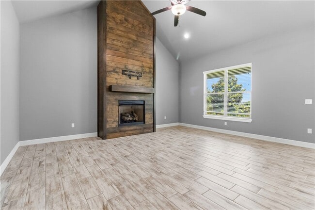 Photo - 1340 Sweetbriar Cir