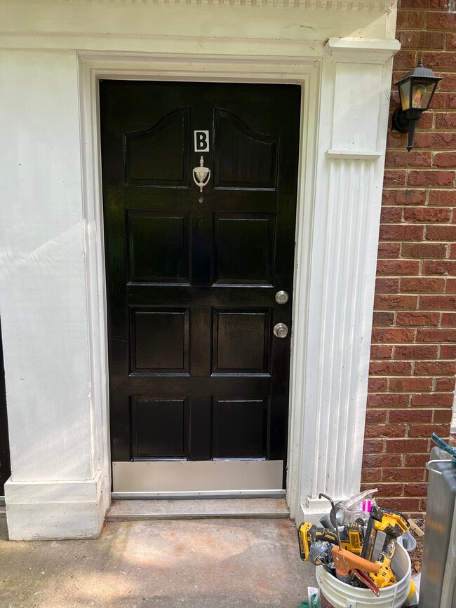 Front-entrance - 5274 Wexford Ln