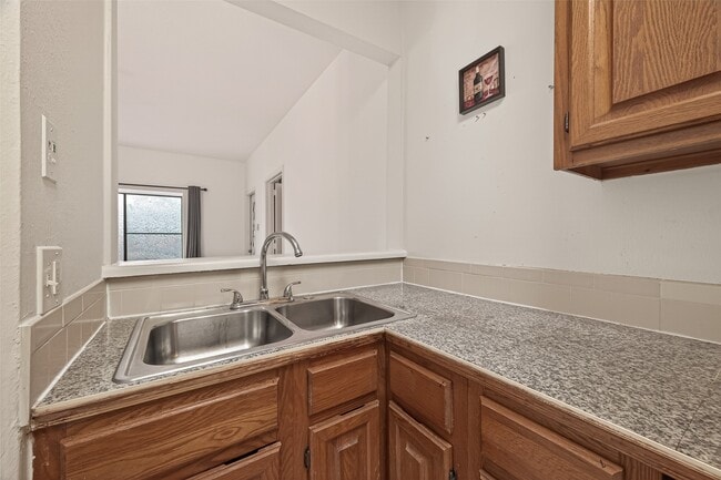 Building Photo - 2211 S Braeswood Blvd Unit 23C