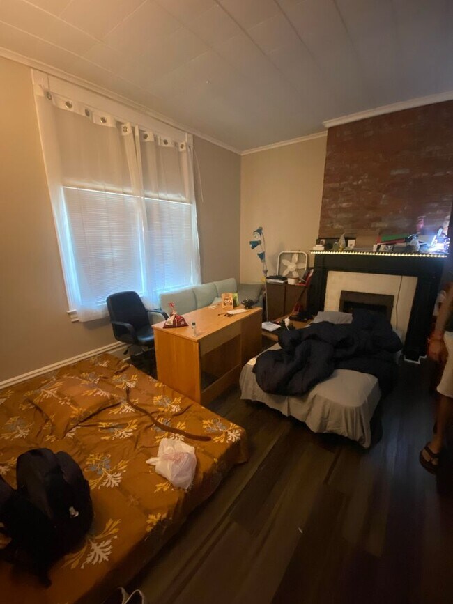 Building Photo - 275 N Dithridge St Unit #01