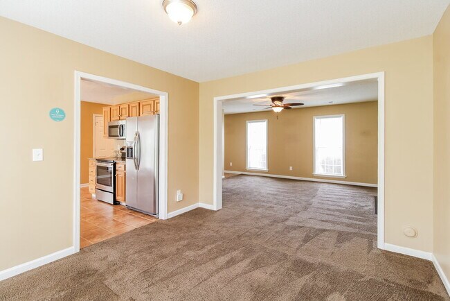 Photo - 2424 Glen Laurel Dr