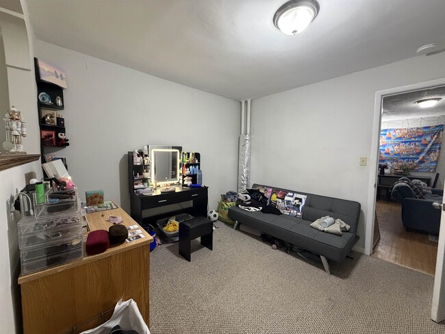 Photo - 710 Hudson St Unit 1