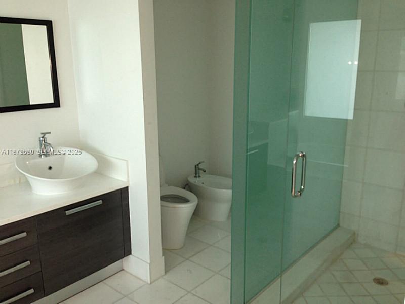 Photo - 2950 NE 188th St Unidad 344