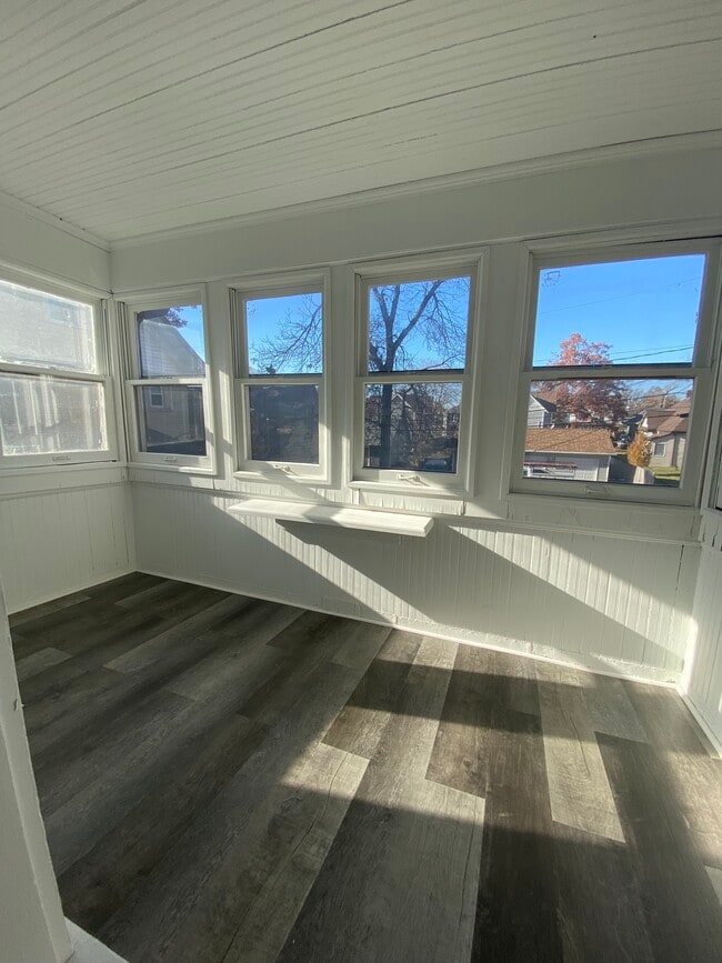 Photo - 1608 B Ave NE Unit 2