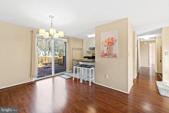 Photo - 8469 Rippled Creek Ct