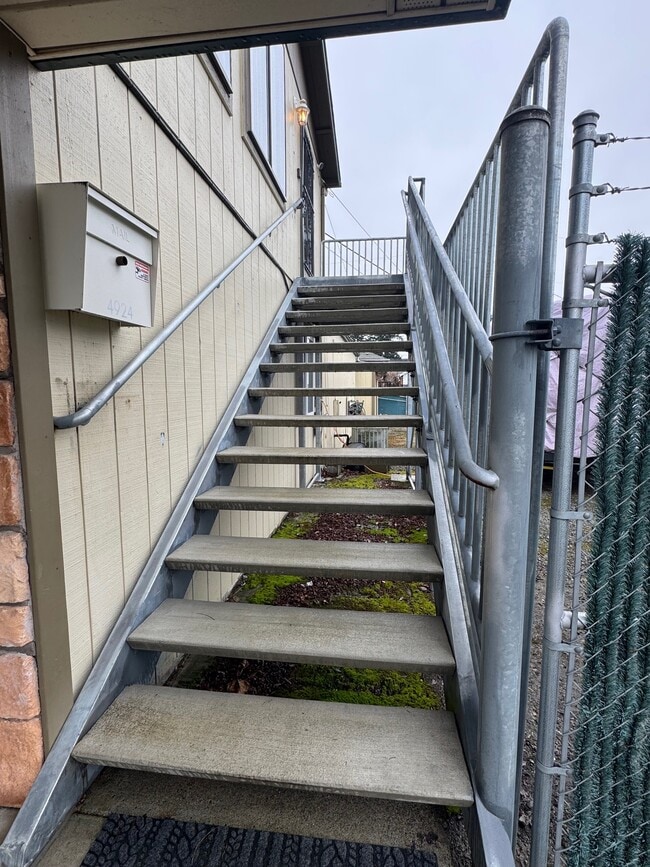 Photo - 4924 N Pearl St