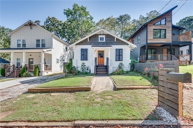 Photo - 244 Laurel Ave SW