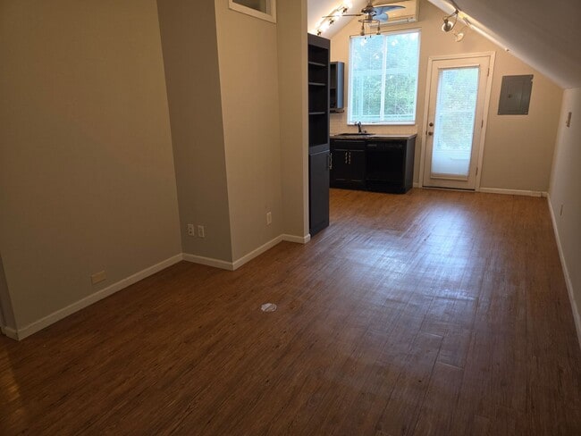 Photo - 604 Florence Ave Unit 201