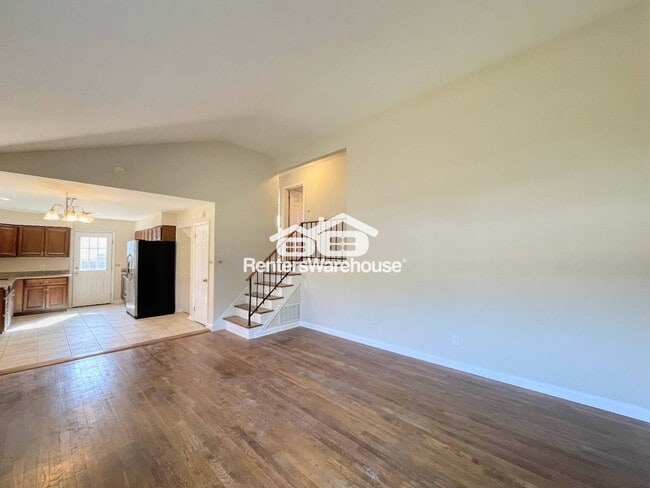 Photo - 1121 Sherry Ave