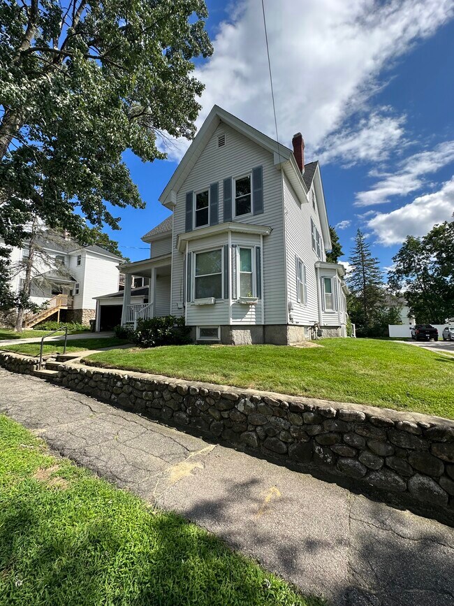 Front - 261 Blodget St Unit 2