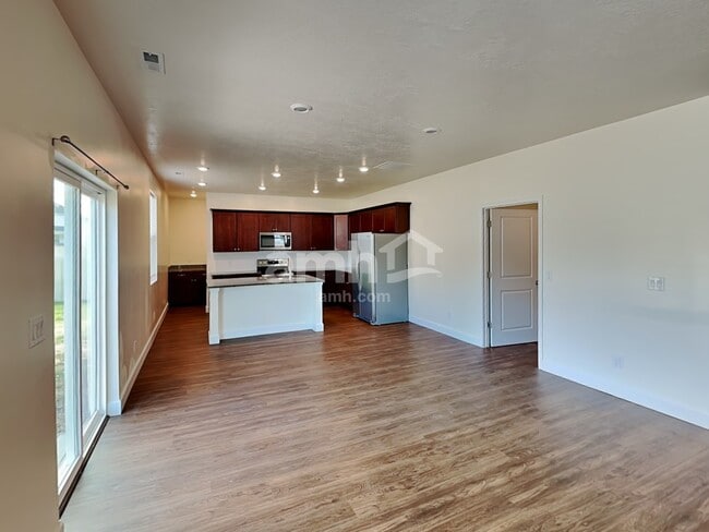 Photo - 2054 E Silverado Ln