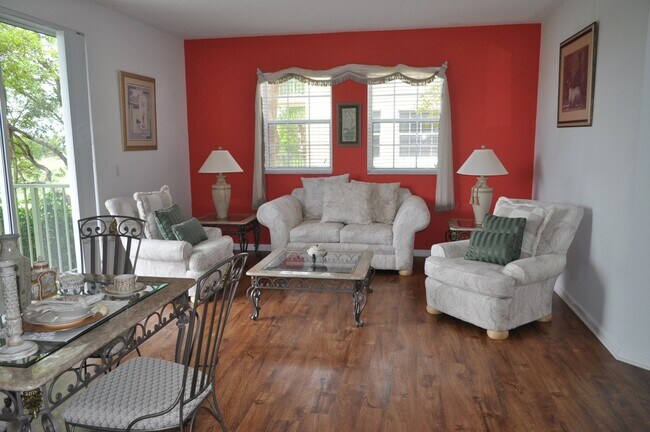 Photo - Beautiful 2/2 Ready For Move In !!! Unidad 1961-303