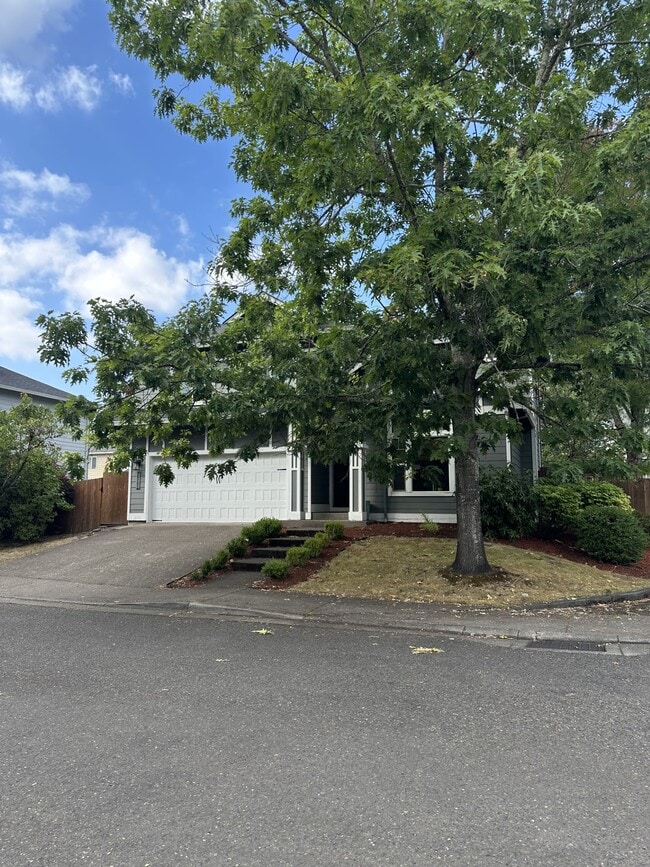 Building Photo - 16205 SW Cameron Ct Rental